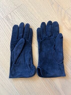 Women’s isotoner leather gloves in Navy size L